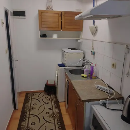 бассановичи Apartman *